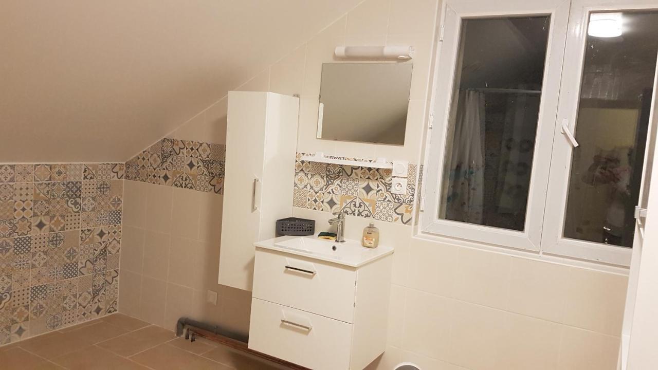 Coloc Supergîte Spacieux Proche Toutes Commodités Sauvage Exterior foto